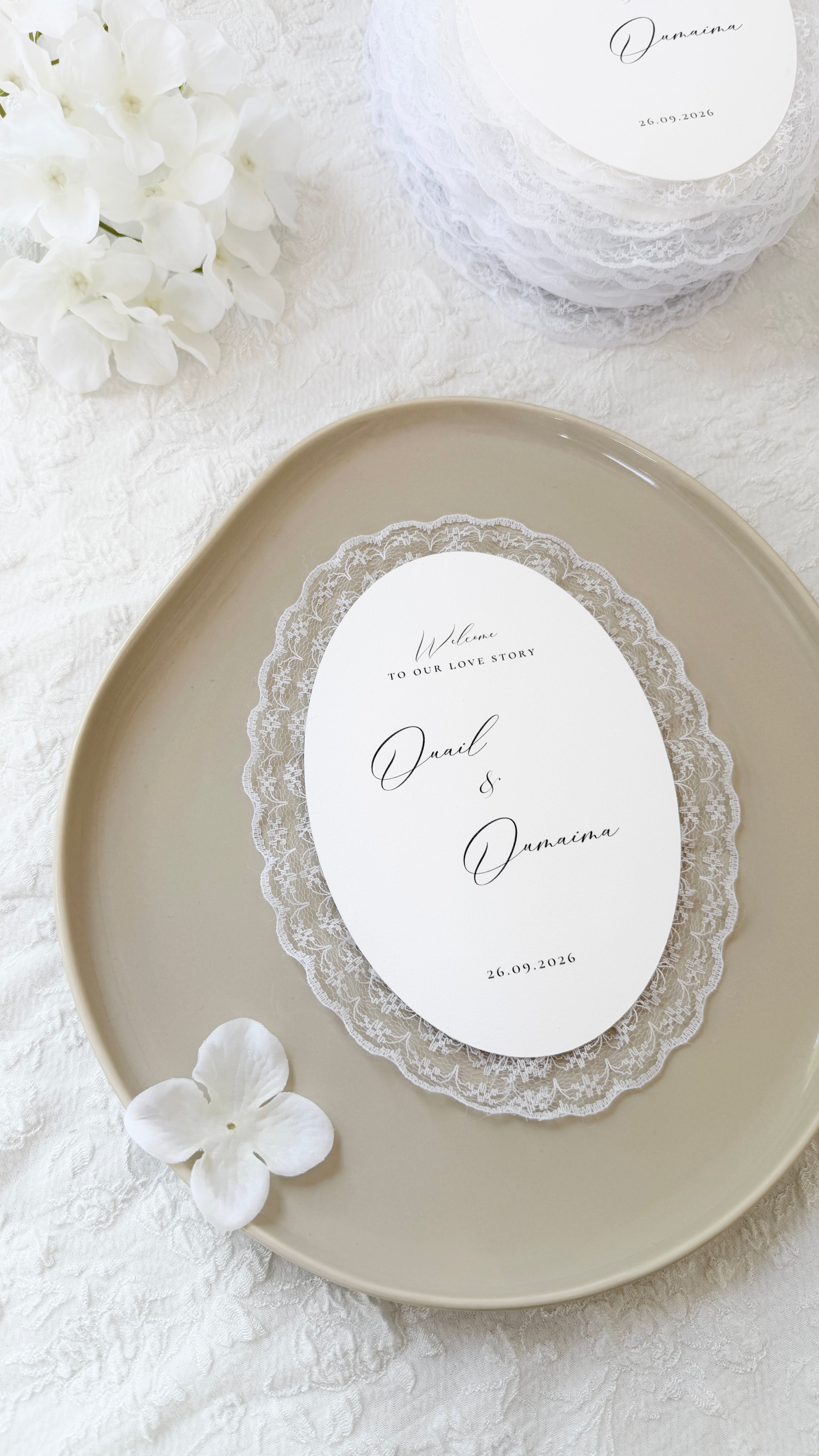 Oval Lace Tablecard
